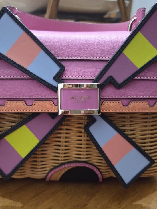 kate spade Handbags - Kate Spade New york Tee Time Wicker 3D Windmill Top-handle Bag